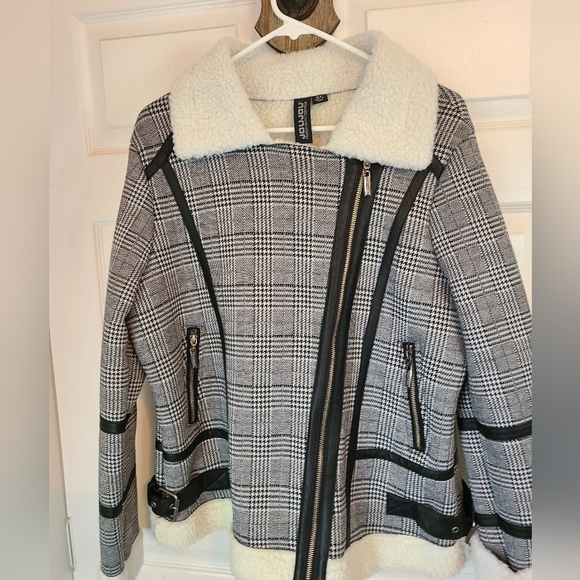 JouJou Woman's Moto Jacket, Size: XL Color: Grey and White - Picture 7 of 16